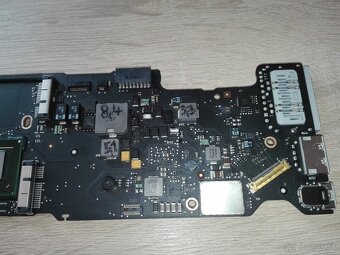 Apple MacBook Air.Mid 2011.A1369. EMC 2469. - 15