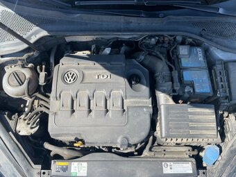 NEbouraný VW GOLF 7 combi 2.0TDI 110kW, 6r., NAVI, HIGHLINE - 15