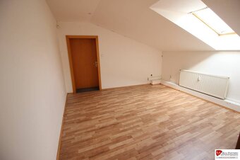 REB.sk ponúka na predaj budovu - centrum Senca - NOVÁ SUPER  - 15