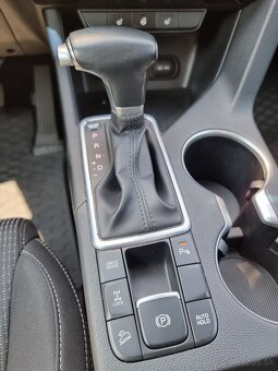 Kia Sportage 1.6 T-GDi Gold A/T za 18.490 € - 15