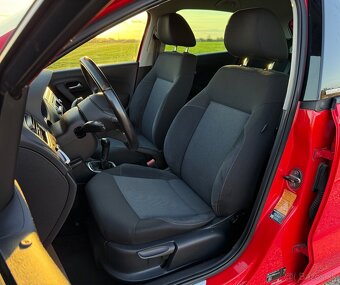 VW POLO 1.2 benzin STYLE 2011 TOP STAV - 15
