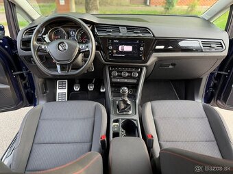 Volkswagen Touran 1.6 TDI  Sound Manuál 6-st - 15