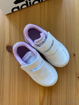 Fialovo-biele tenisky Adidas - 15