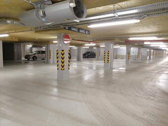 Moderný byt s balkónom a parkovaním. Províziu neplatíte.  Ja - 15