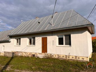 POKOJ A KOMFORT: Zrekonštruovaný, klimatizovaný dom s 1810 m - 15