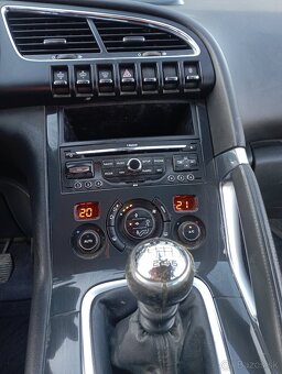 Peugeot 3008 - 15