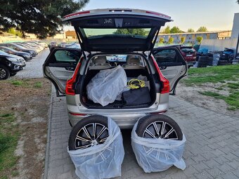 Volvo XC60 T8 Twin Engine 4x4 A/T 320k Hybrid (benz+elektr) - 15