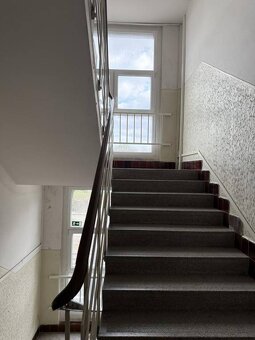 Novinka: Priestranný svetlý byt s balkónmi pri Kuchajde. Vaj - 15