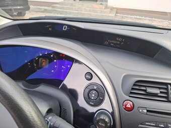 Honda Civic 8g, 1.4 benzin automat ufo - 15