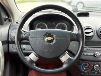 Chevrolet Aveo 1.4 16v Elite - 15