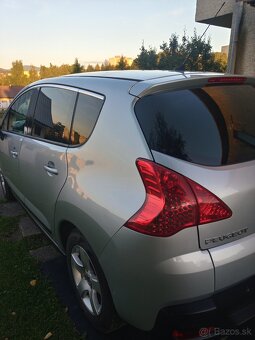 Peugeot 3008 1.6 Hdi r. 2010 - 15