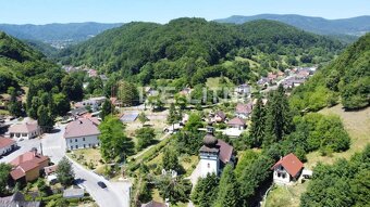 TRADIČNÝ DOM V SRDCI TAJOVA, 893 M2, TAJOV - 15