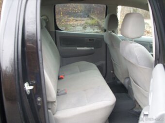 Toyota Hilux 2,5 D-4D  4x4 Zadná Uzávierka - 15