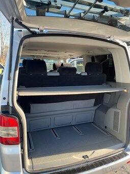 Volkswagen T5 multivan 2,5 TDI 96kW - 15
