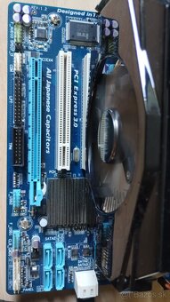 Predám základnú dosku Intel  Gigabyte GA-B75M-D3H - 15