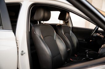 Hyundai i30 1.6 CRDi STYLE 100kW | FULL LED | Bezkľúčové - 15