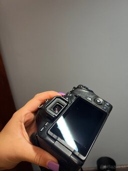 Canon EOS 200D + 3 objektívy + 2 batérie + nabíjačka - 15