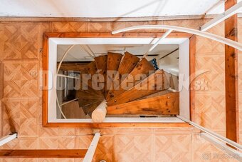 PREDAJ: Rodinný dom v "turčianskom" dvore, 123 m2, obec Há - 15