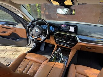 BMW rad 5 520d xDrive A/T - 15