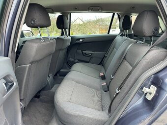 Opel Astra Caravan 1.9 CDTi r.v2010 - 15