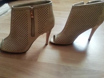 Lodicky Prada a tenisky Nike - 15