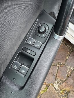 Volkswagen Passat 2.0TDI 4MOTION B7 - 15