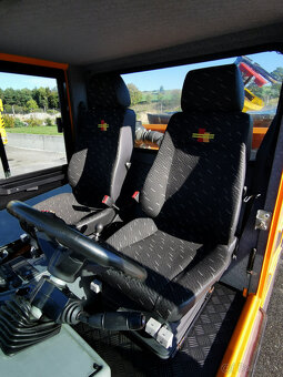 Prodám sklápěč KIEFER 1152 EURO 6 4x4 S3 zimní údržba - 15