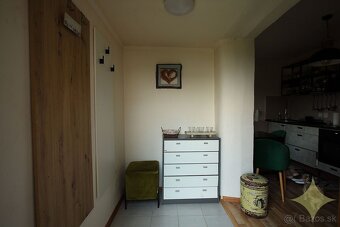 Znížená cena: Menší  rodinný dom na po takmer úplnej rekonšt - 15