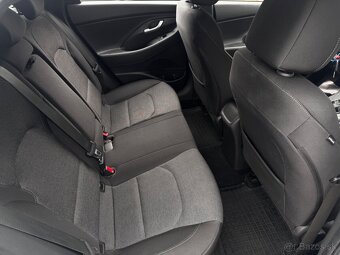 Hyundai i30 CW 1.6 CRDi Family Automat, SK pôvod, 1 majitel - 15