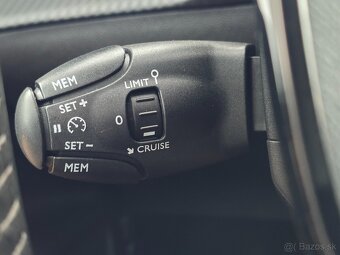 Peugeot 2008 1.5 BlueHDi 130 Allure Pack EAT8 - 15