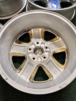 5x139.7 R20 Alu Dodge RAM 4. Generace Originál - 15