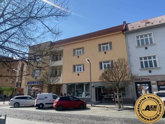 EXKLUZÍVNE Priestranný 3 izbový byt v srdci mesta Zvolen na  - 15