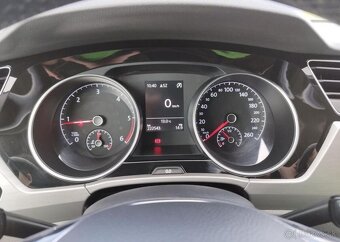 Volkswagen Touran 1,6 TDI nafta manuál 81 kw - 15