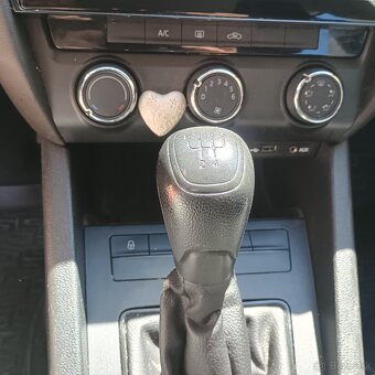 Škoda Octavia 3 1.6 TDI CR. Manuál. - 15