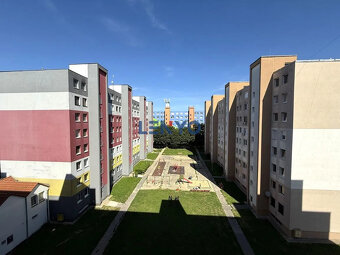 Komfortný 3-izbový byt na predaj -ul Slnečná- 83m² - 15