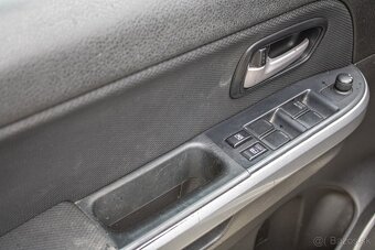 Suzuki Grand Vitara 1.9 DDiS JLX-A 5d - 15