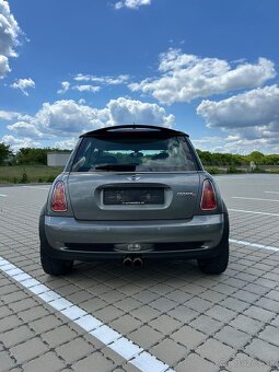 Mini Cooper S 2004 xenony Klima benzin - 15