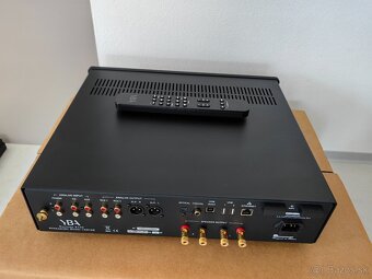 YBA Heritage R100 Streaming Music Center - 15