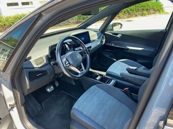 VOLKSWAGEN ID 3, 150 kW/204 PS, BATÉRIA 62 kWh-PEKNÝ VZHĽAD - 15