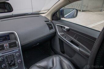 Volvo XC60 D5 AWD Momentum 4X4 - 15