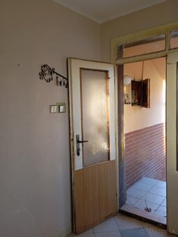 NA PREDAJ RODINNÝ DOM LEHOTA PRI NITRE - 15