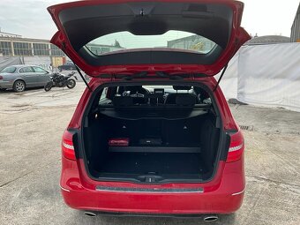 Mercedes-Benz B 220 CDI 2013 panoráma - 15
