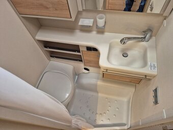 Obytný přívěs DETHLEFS NOMAD 530 DR - 15