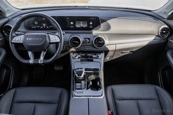 Dongfeng Forthing T5 EVO LUXURY + LED 130kW AT - 15