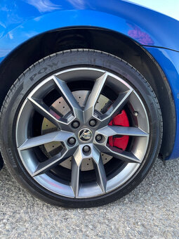 Škoda Octavia Combi 2.0 TDI DPF RS - 15