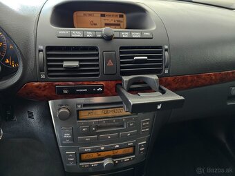 Toyota Avensis Combi - 15