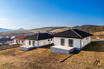 RODINNÝ DOM PODHORANY, OKRES PREŠOV - 15