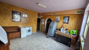 Predám rodinný dom plus objekt na podnikanie v Ɓánovciach n. - 15