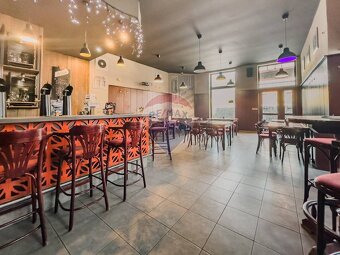 BUDOVA V CENTRE MESTA LUČENEC - 15