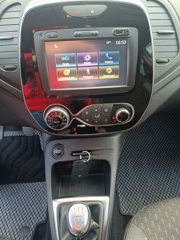 Renault Captur 1,5 dCi 66 kW r.v. 6/2018 - 15